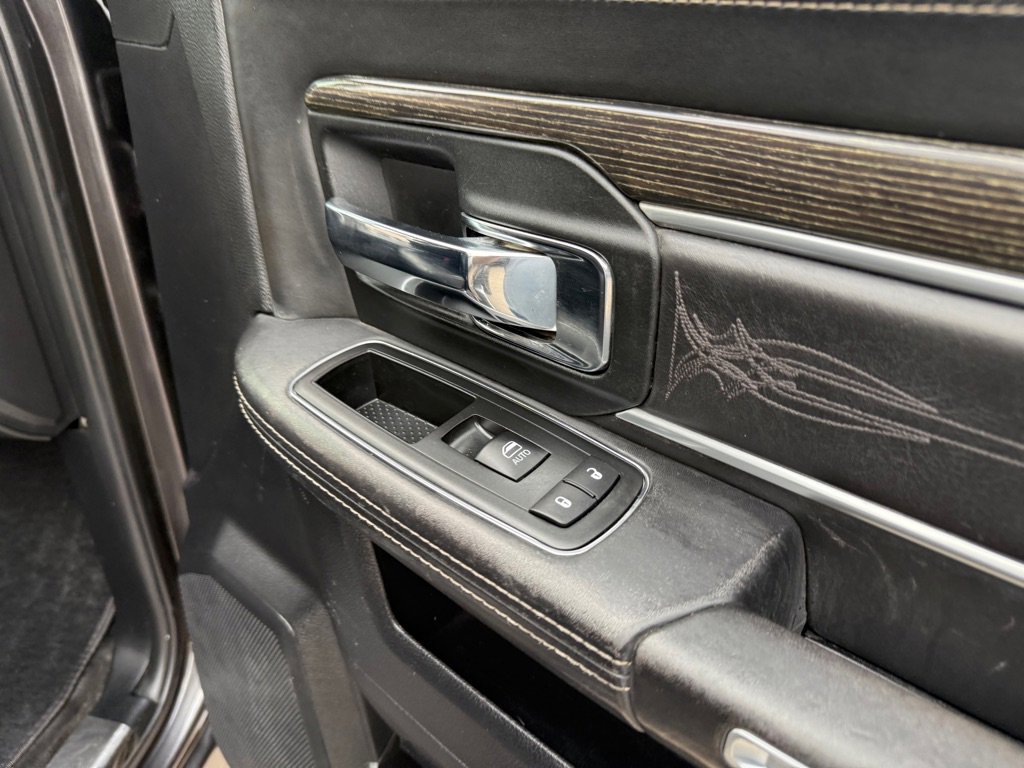 Used 2014 RAM 2500 Limited image 28