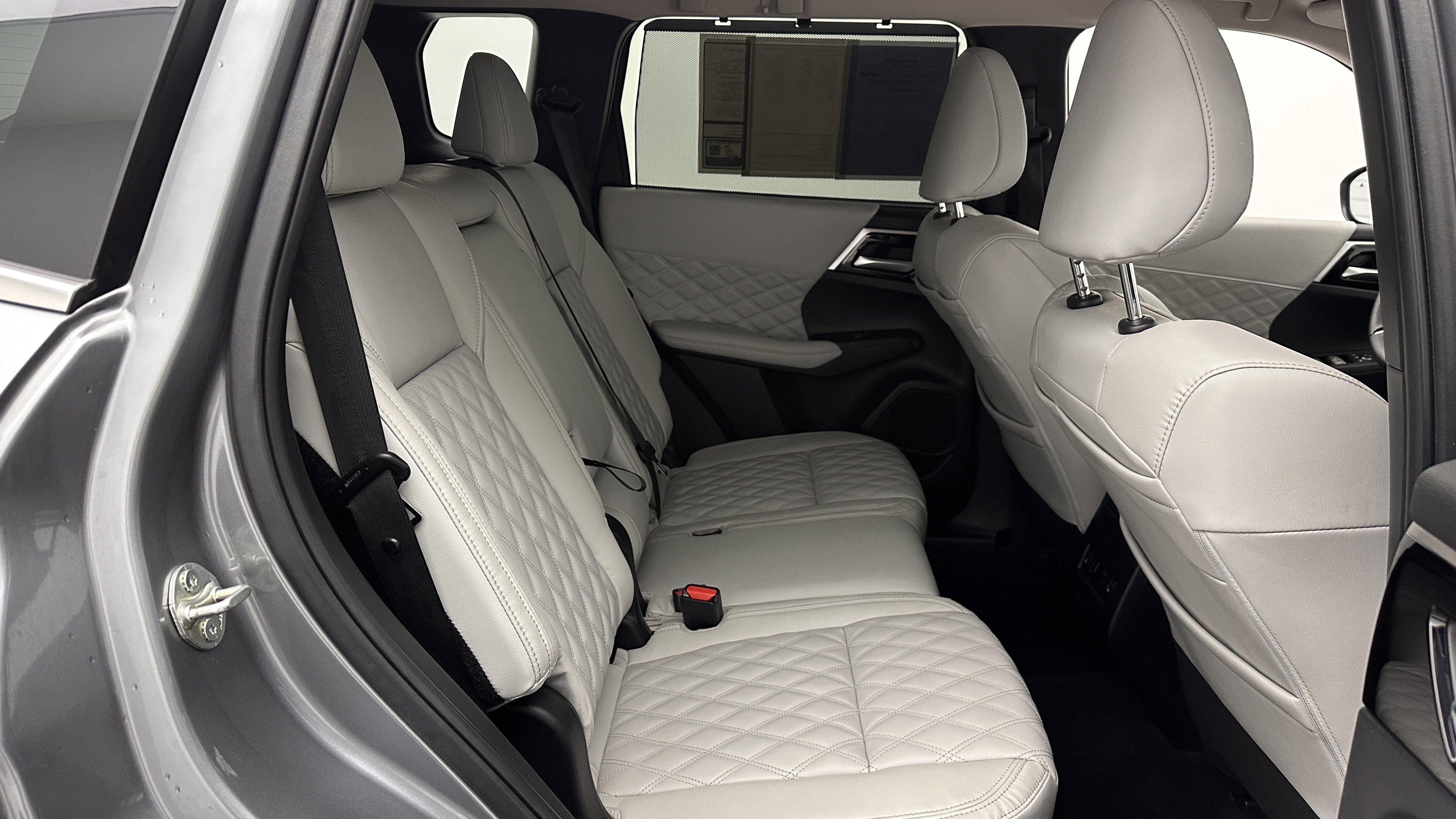 Used 2024 Mitsubishi Outlander SEL FWD image 33