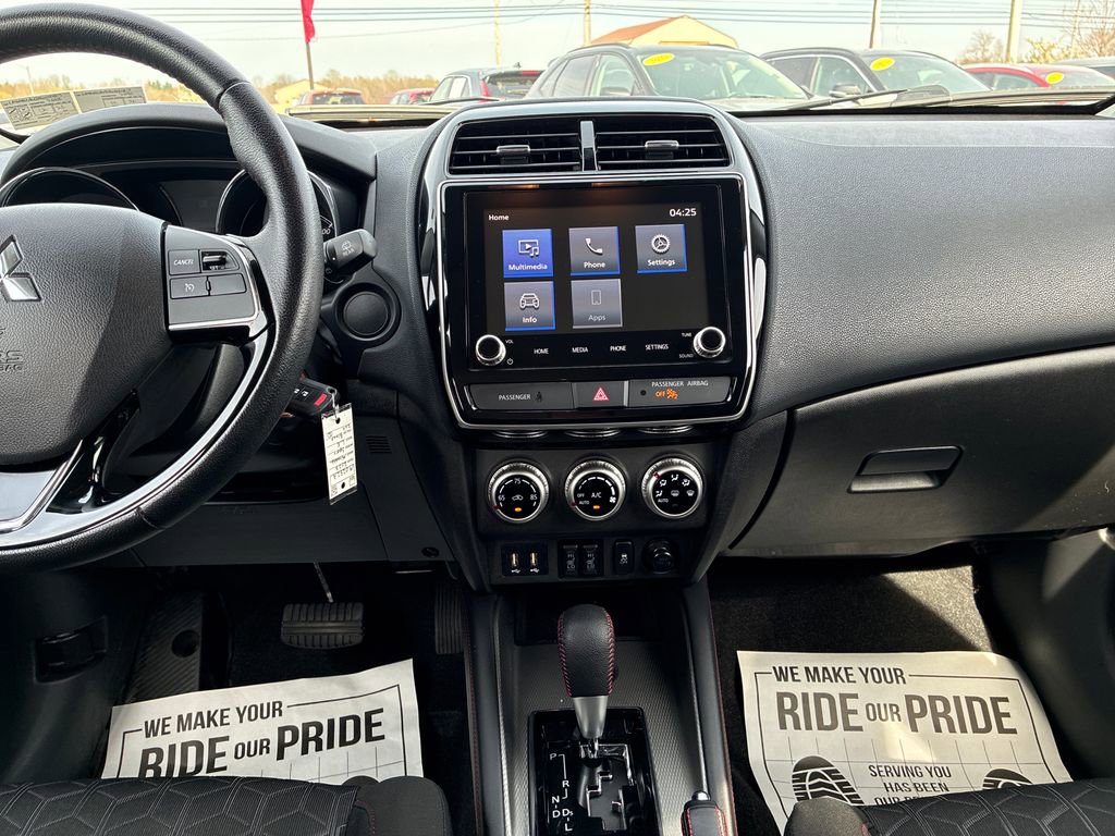 Used 2023 Mitsubishi Outlander Sport LE AWD/4WD image 23