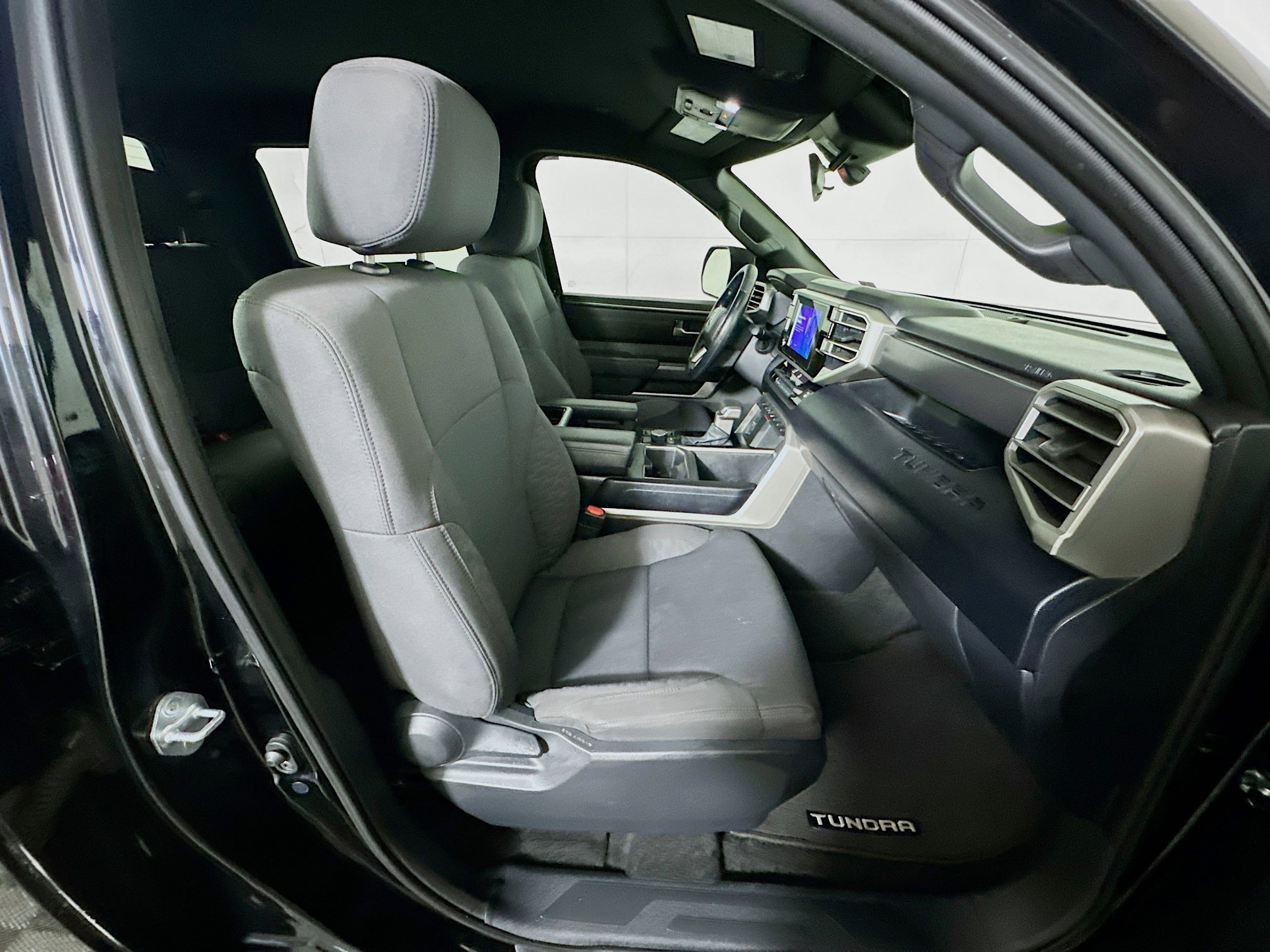Used 2025 Toyota Tundra SR5 image 31