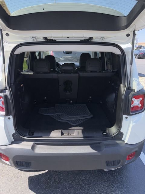 Used 2020 Jeep Renegade Limited AWD/4WD image 6