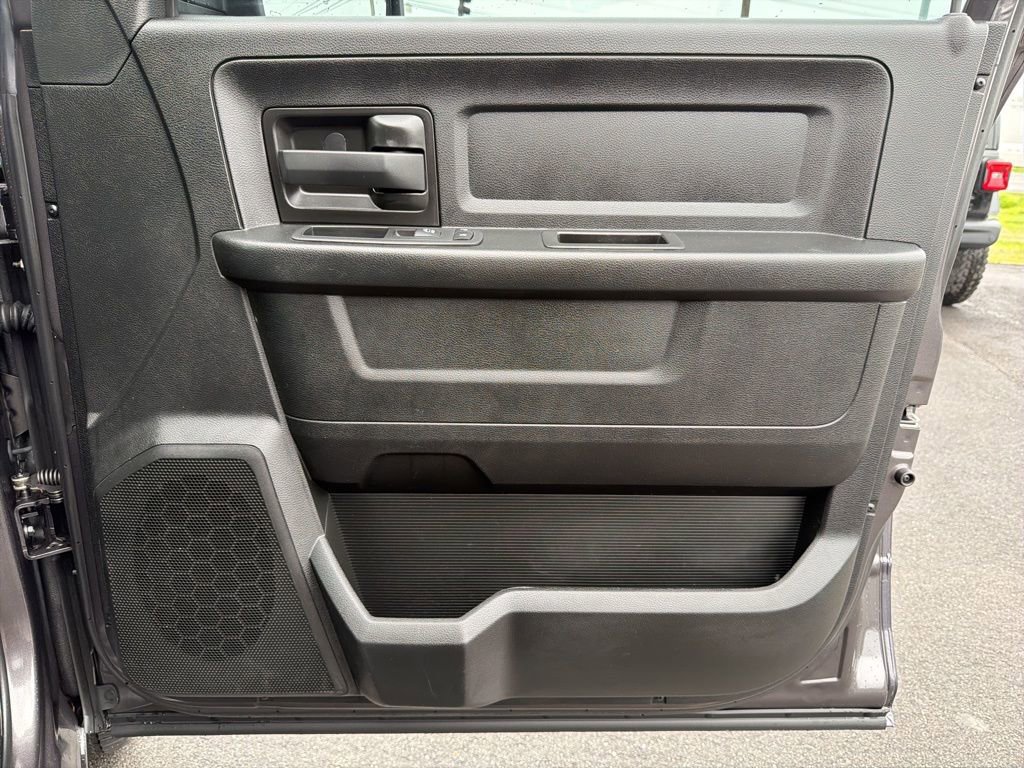 Used 2019 RAM 1500 Tradesman w/ Chrome Plus Package image 22