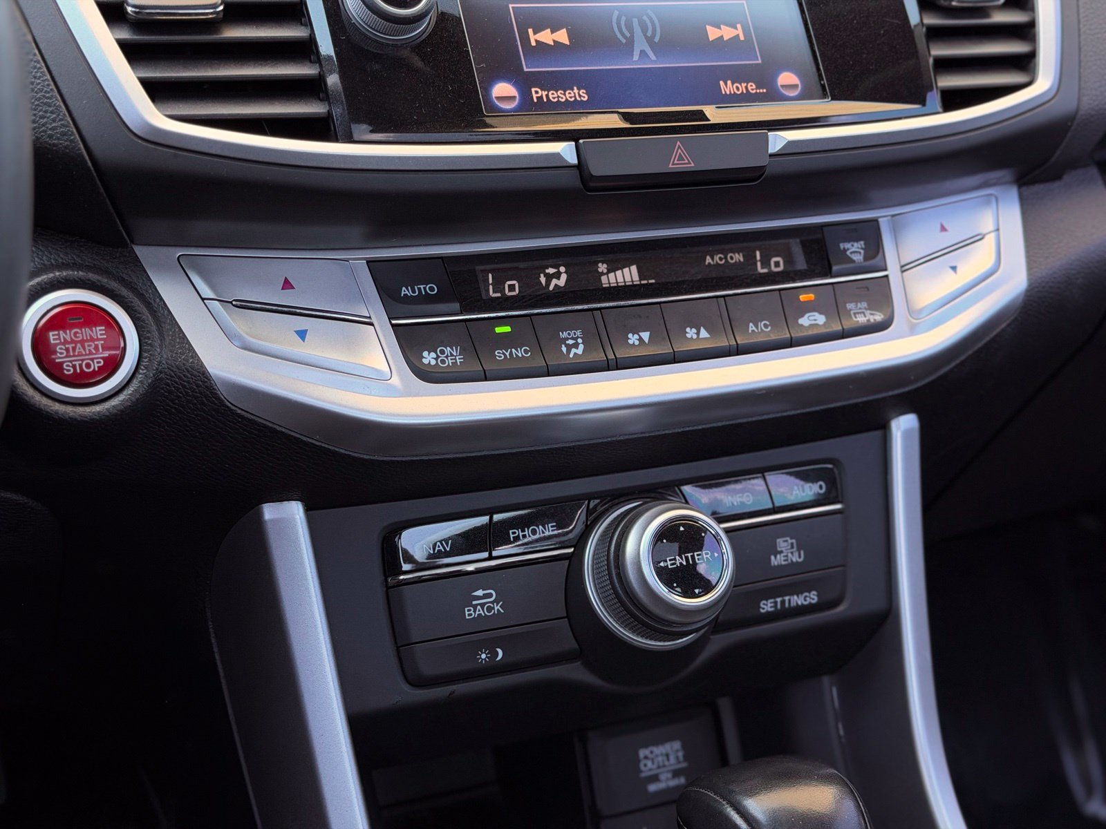 Used 2014 Honda Accord EX-L image 31