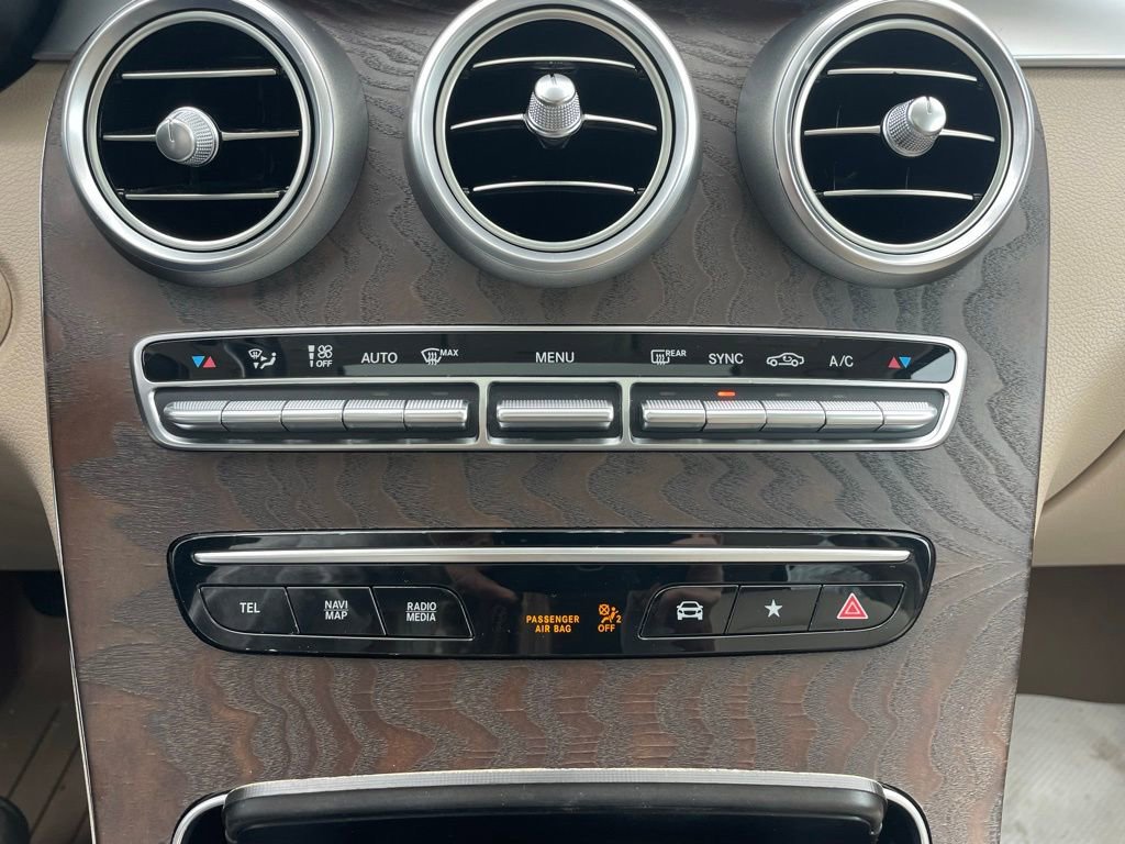 Used 2020 Mercedes-Benz GLC 300 4MATIC Coupe image 36