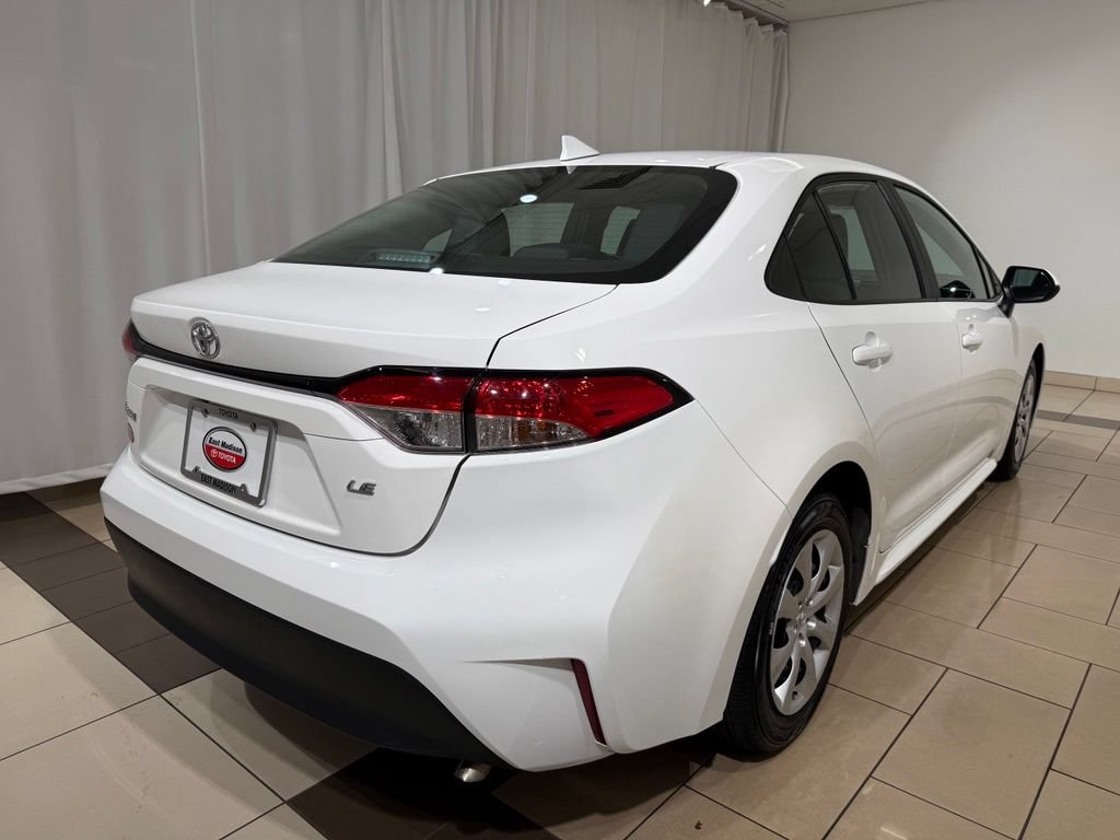 Certified 2024 Toyota Corolla LE FWD image 5