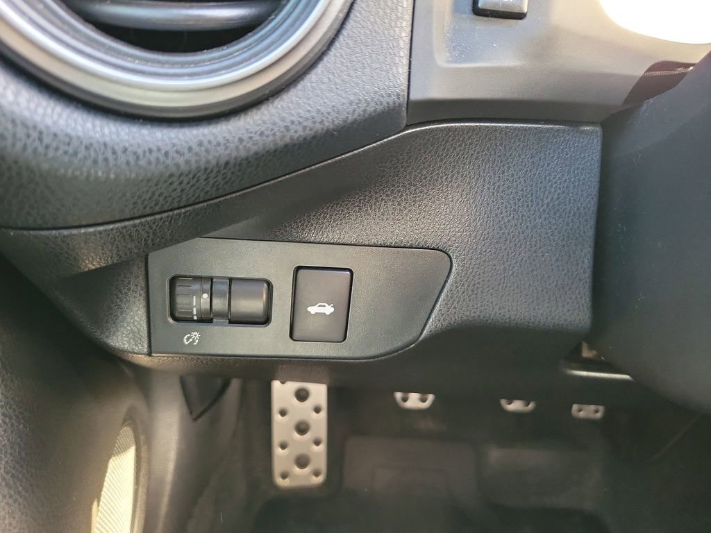 Used 2013 Scion FR-S image 19