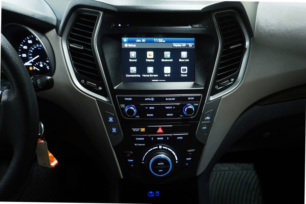 Used 2017 Hyundai Santa Fe Sport image 19