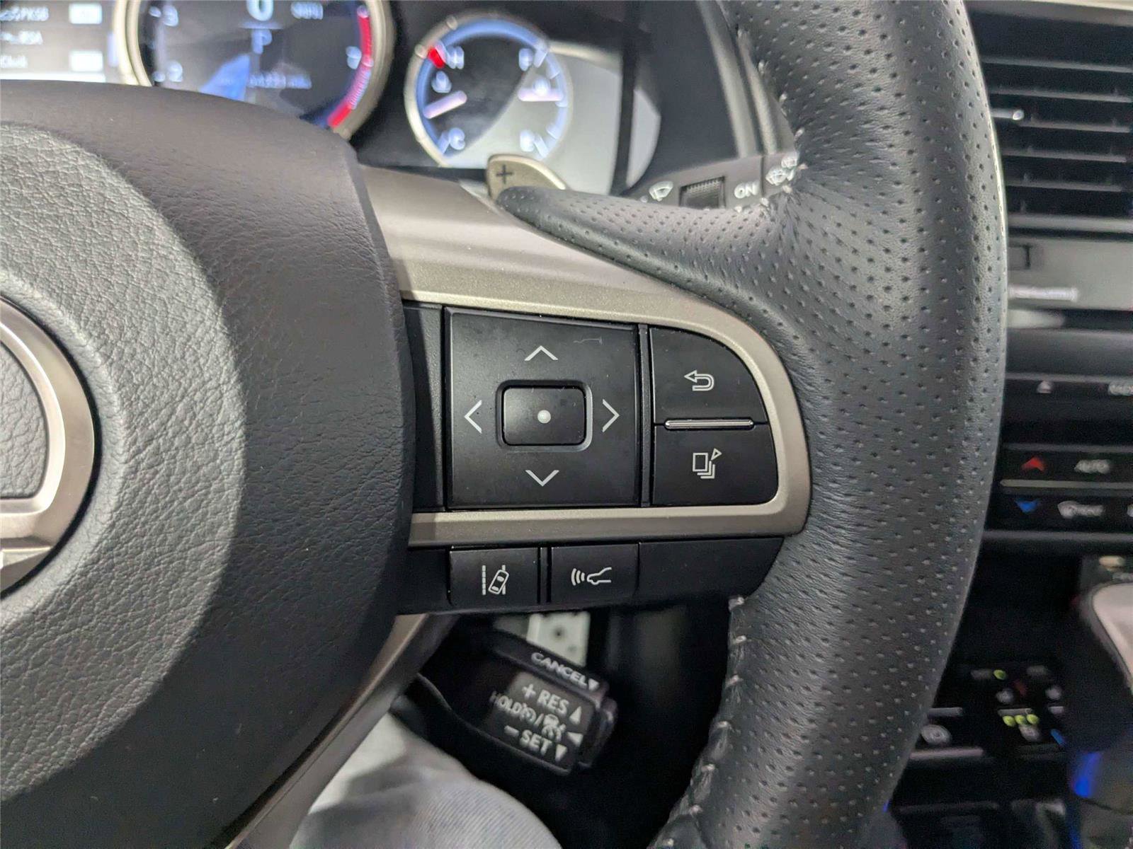 Used 2022 Lexus RX 350 F Sport w/ Accessory Package AWD/4WD image 18