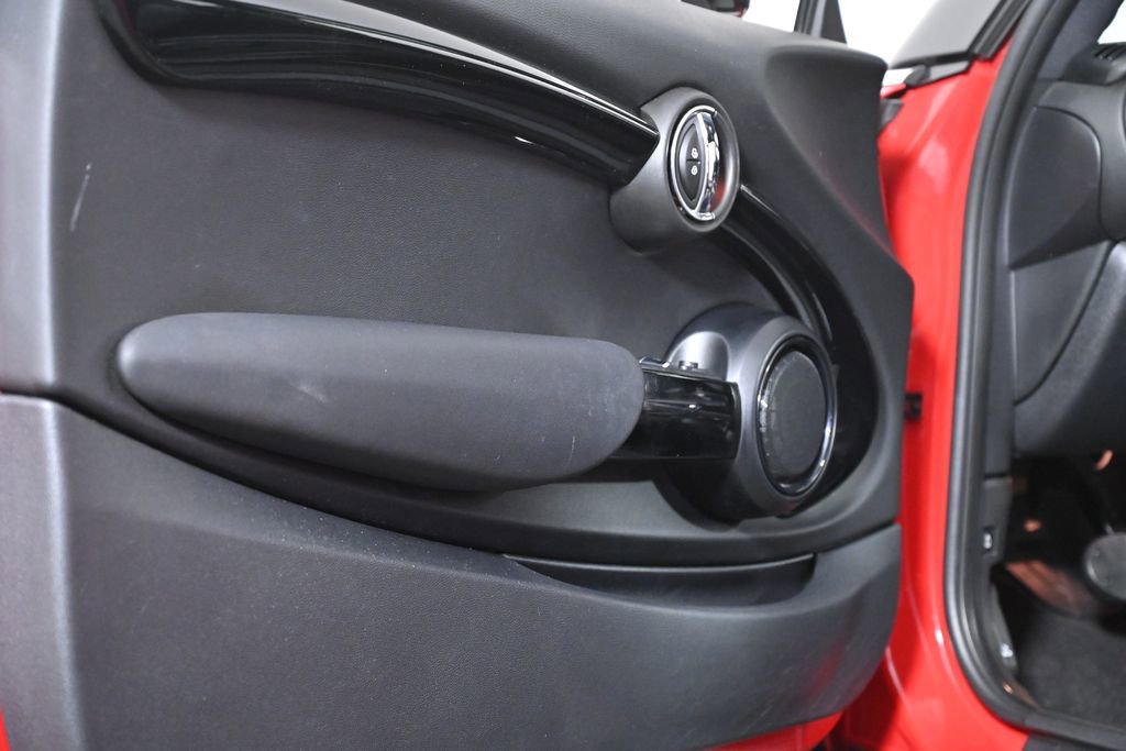 Used 2021 MINI Cooper S w/ Premium Package image 28