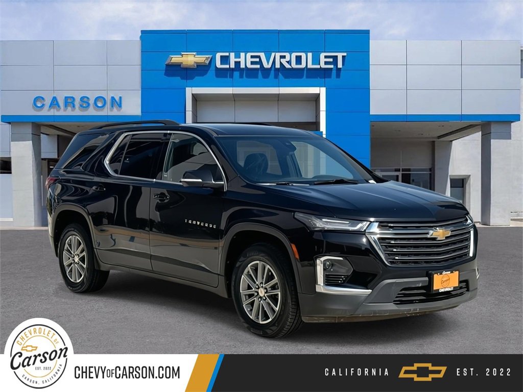 Used 2023 Chevrolet Traverse LT image 1