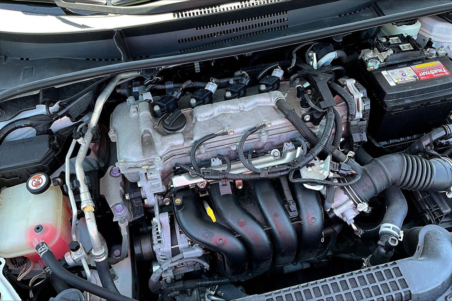 Used 2020 Toyota Corolla LE FWD image 28