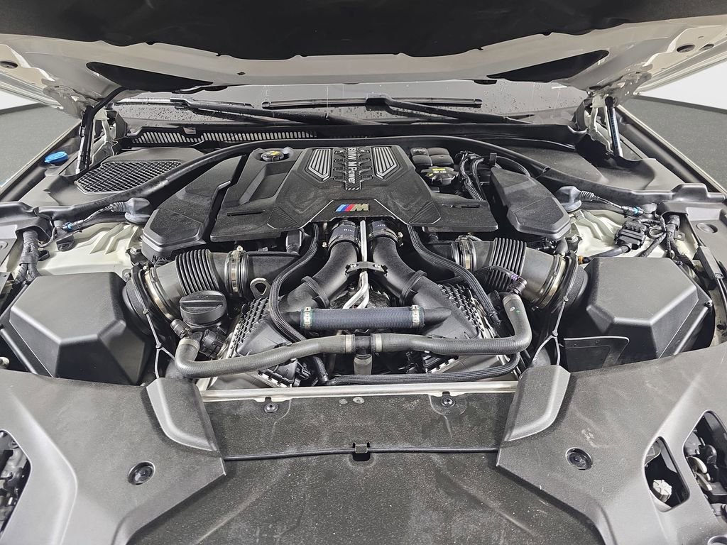 Used 2021 BMW M5 image 34