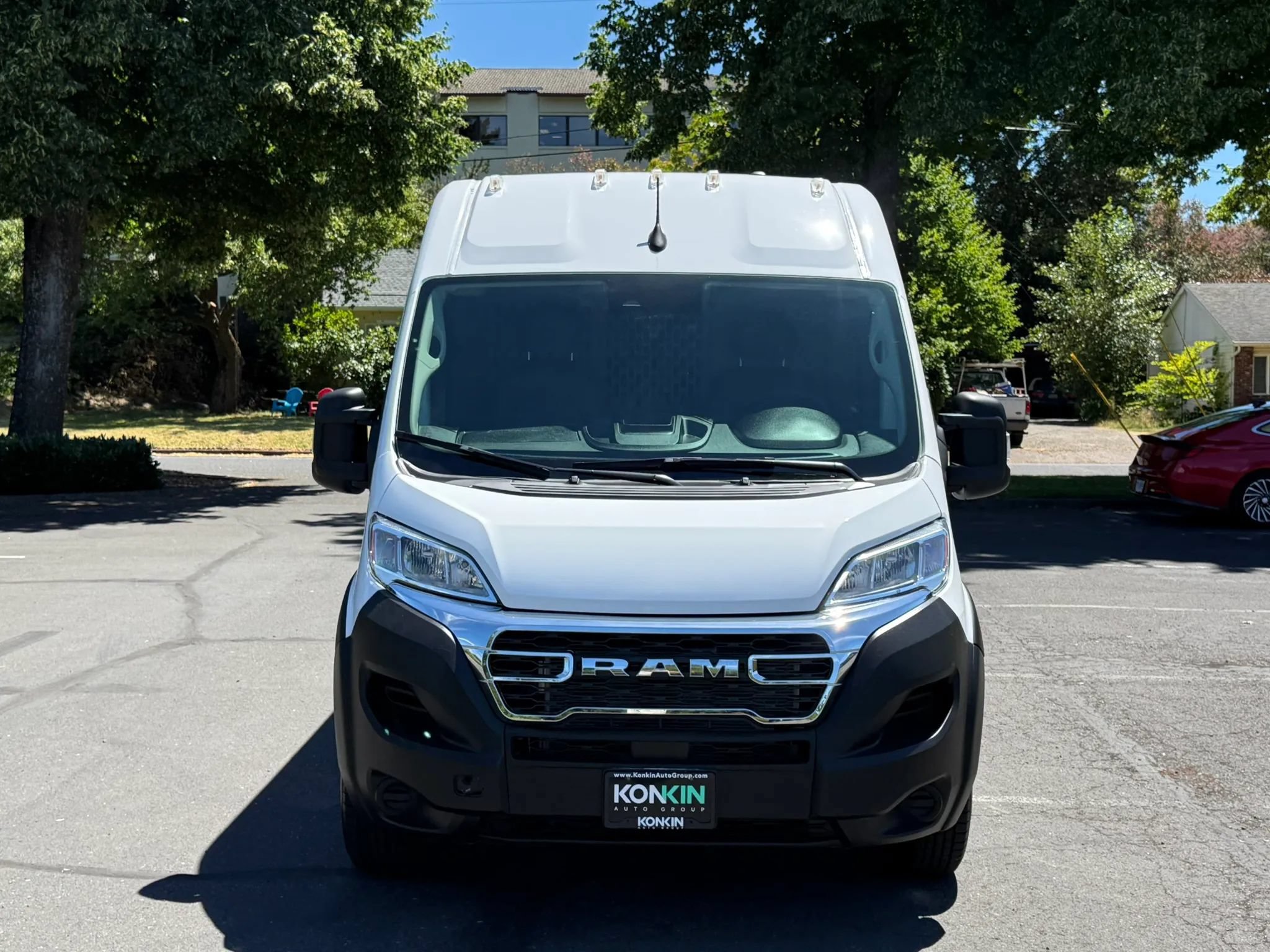 Used 2025 RAM ProMaster 2500 FWD image 9