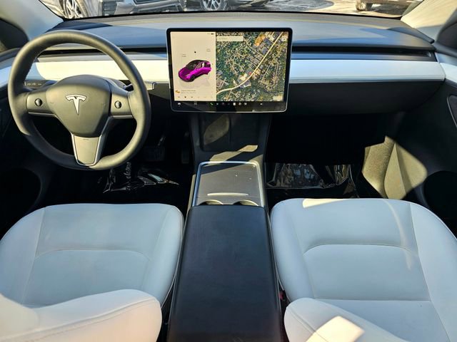 Used 2023 Tesla Model Y Long Range image 27