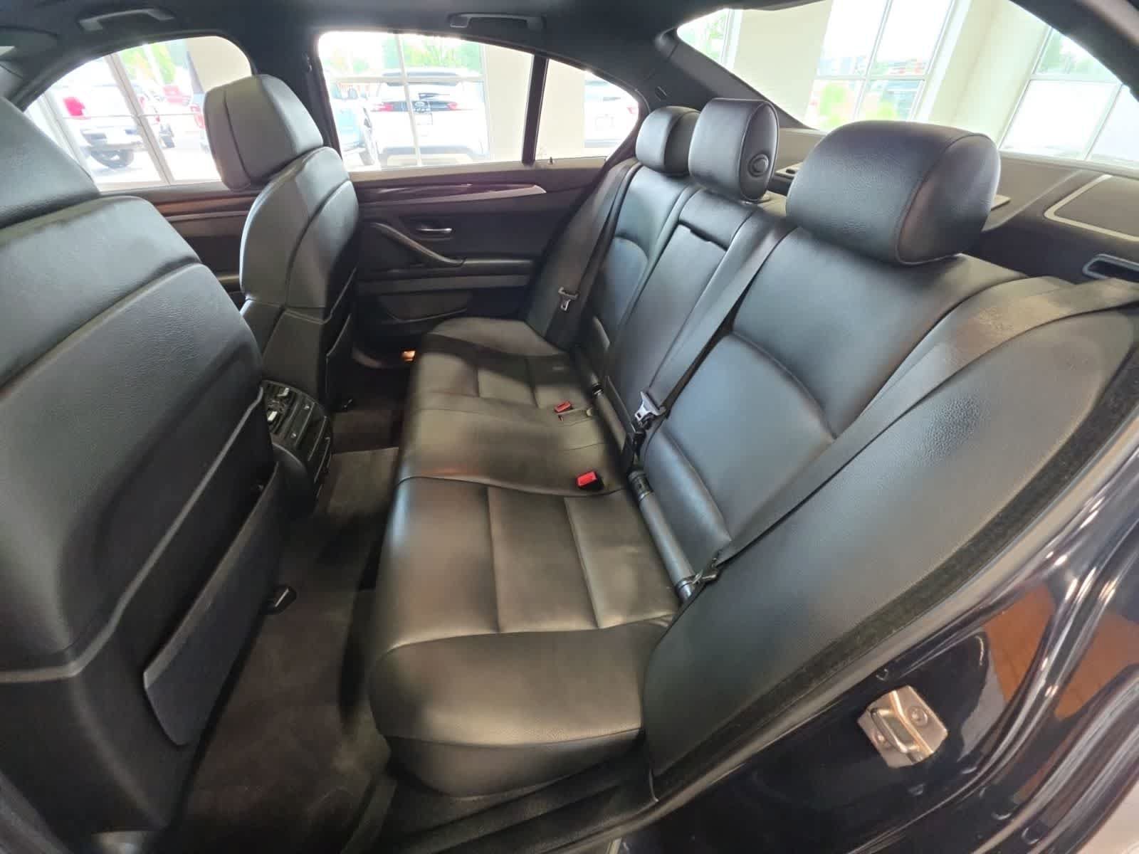 Used 2013 BMW 535i xDrive Sedan AWD/4WD image 32