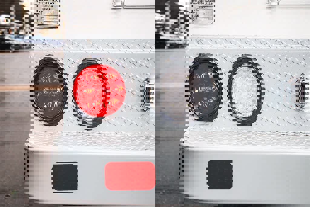 New 2026 Ford F350 XL w/ XL Chrome Package image 9