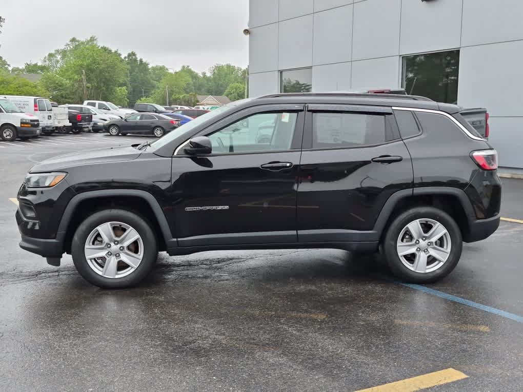 Used 2022 Jeep Compass Latitude w/ Convenience Group AWD/4WD image 5