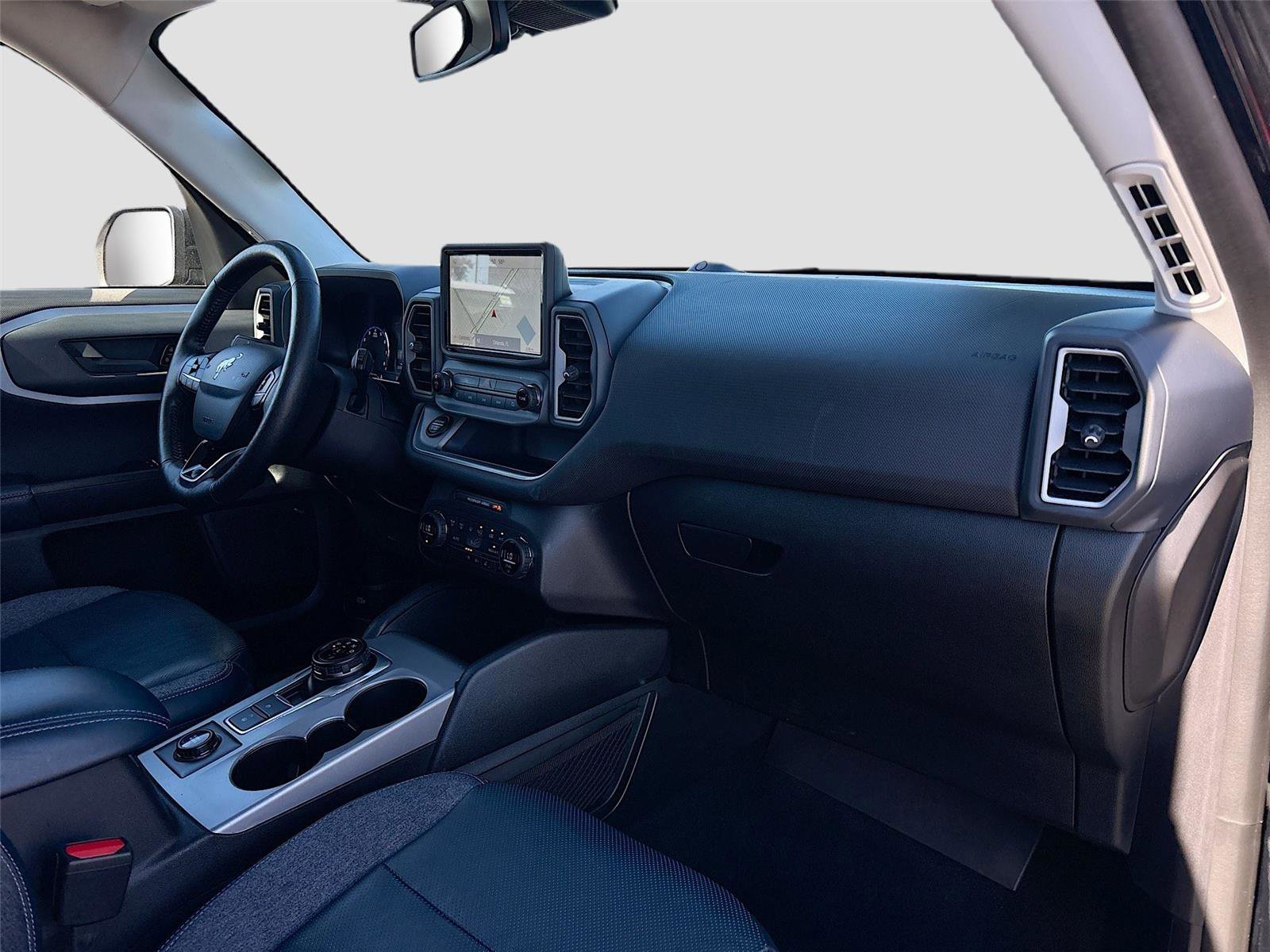 Used 2021 Ford Bronco Sport Outer Banks w/ Outer Banks Package (96D) image 34