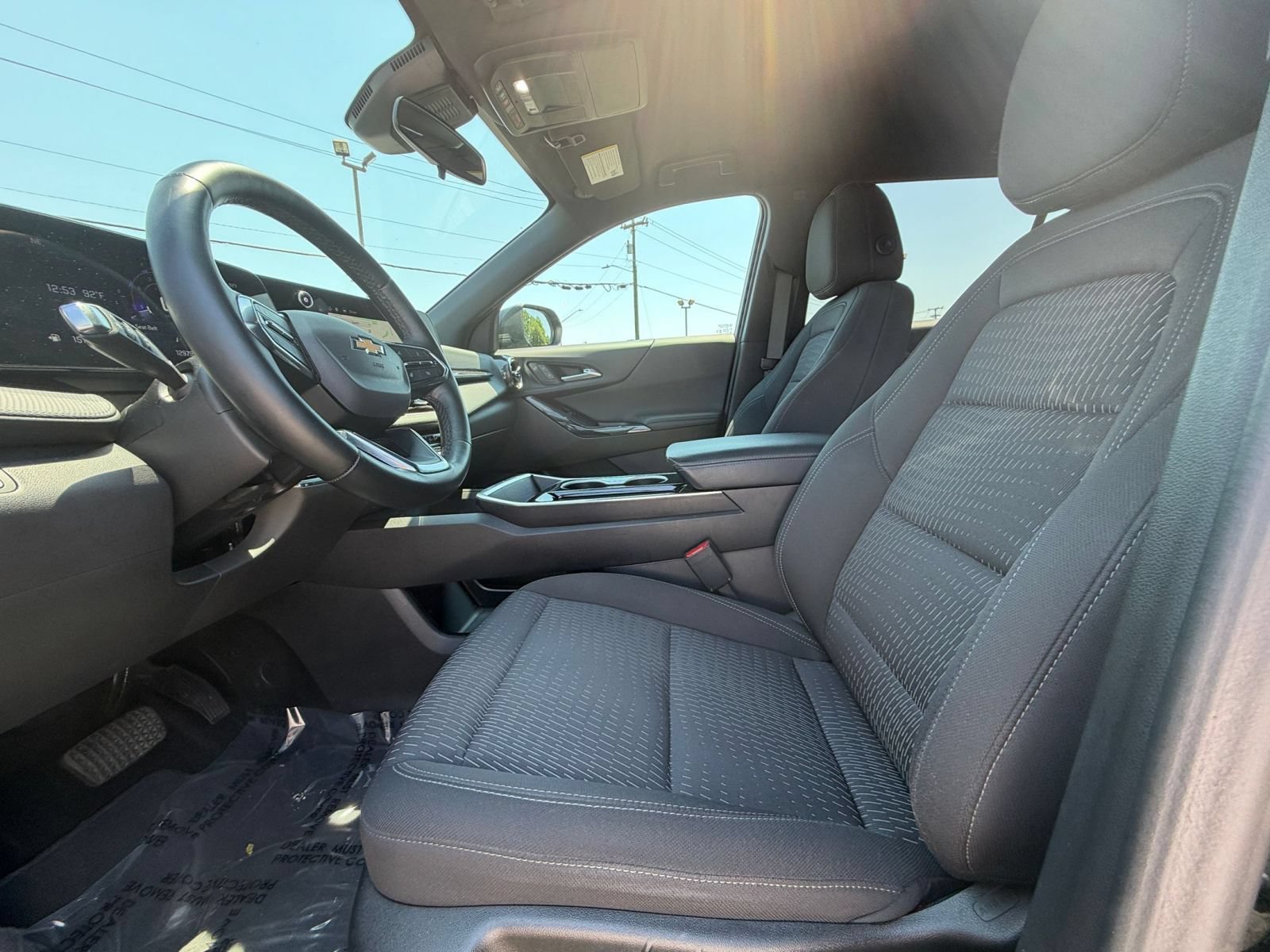 Used 2025 Chevrolet Equinox LT FWD image 37