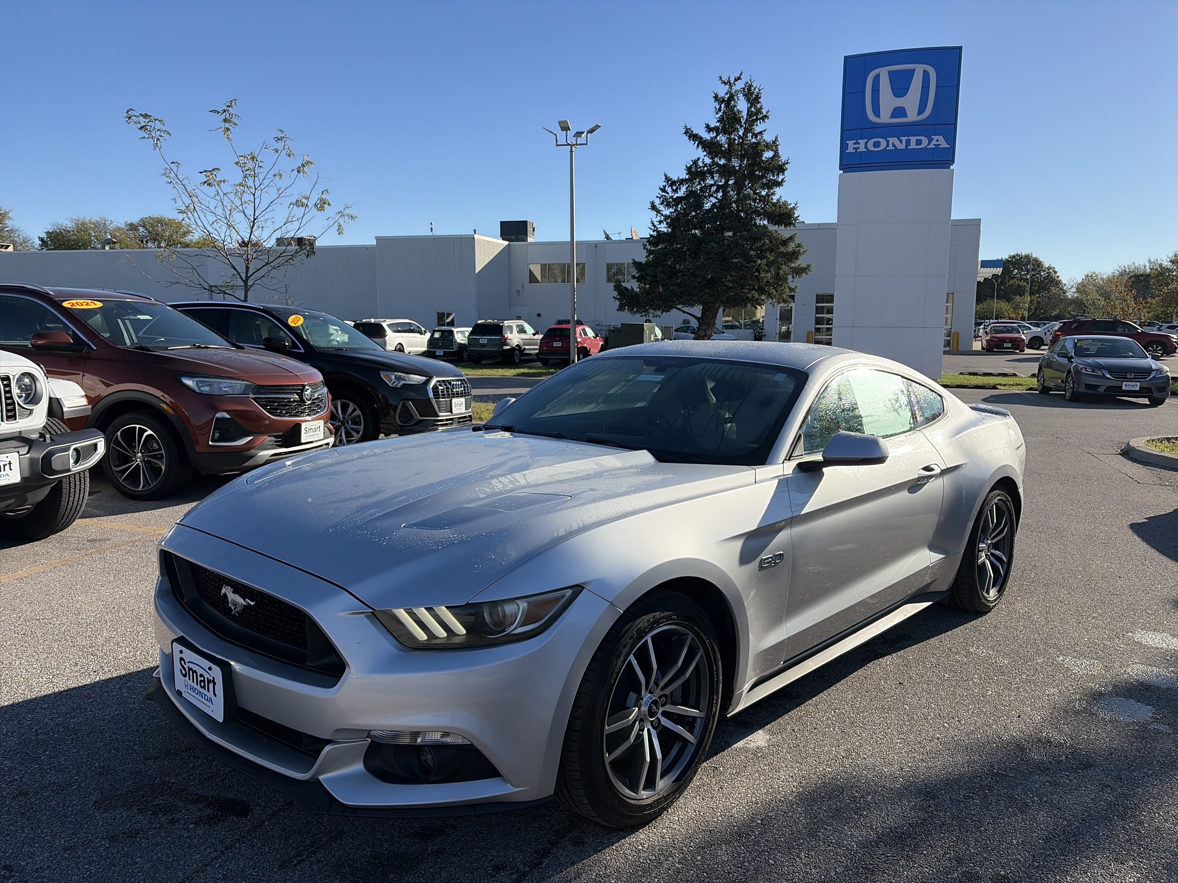 Used 2015 Ford Mustang GT Premium RWD image 1