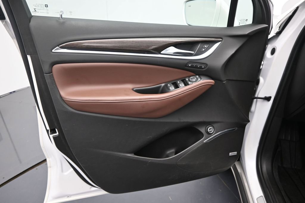Used 2018 Buick Enclave Avenir FWD image 20