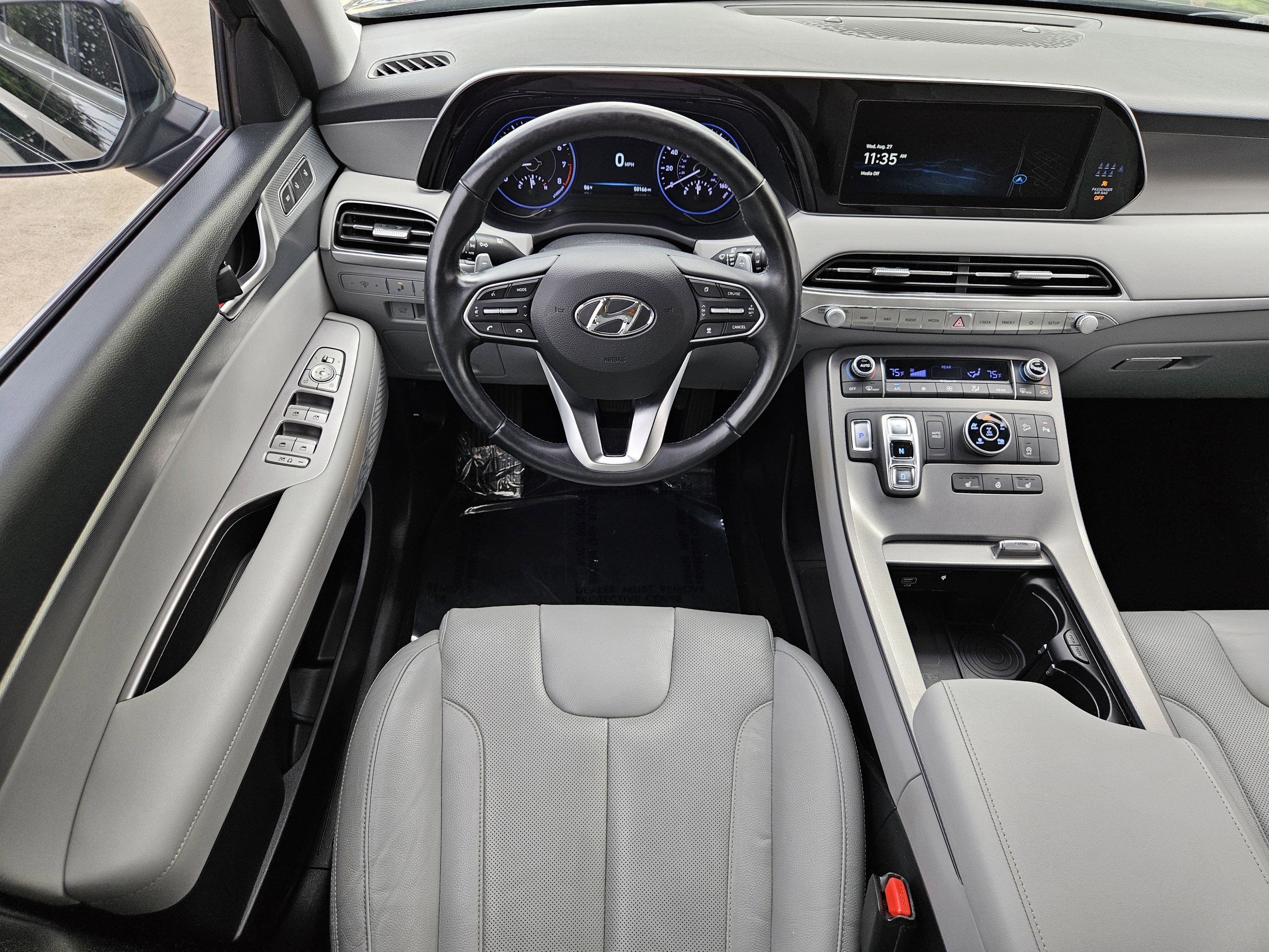 Used 2022 Hyundai Palisade SEL w/ 8P Bench Seat Package image 17
