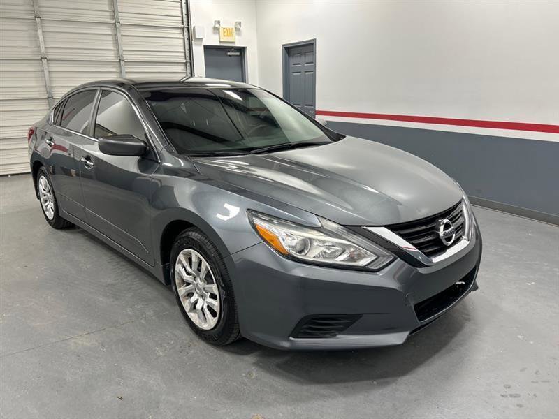 Used 2018 Nissan Altima 2.5 S w/ S Convenience Package image 2