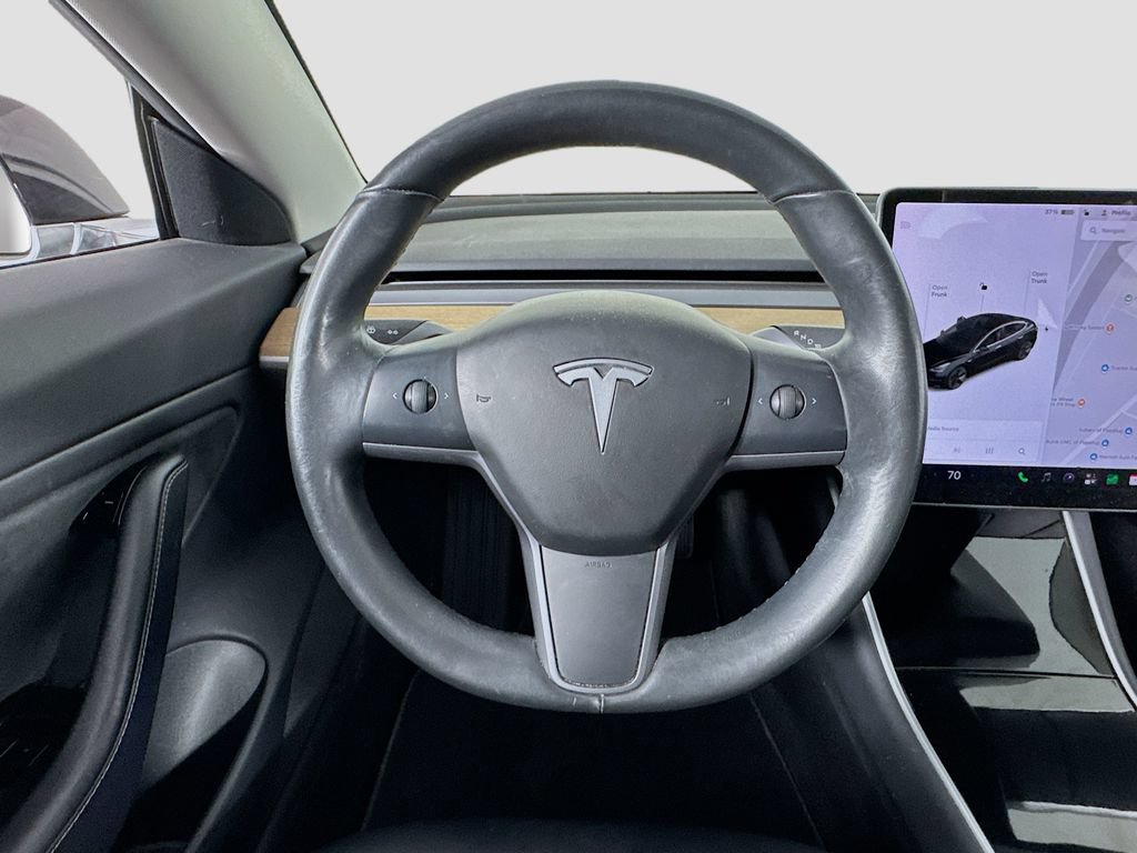 Used 2018 Tesla Model 3 Long Range RWD image 16