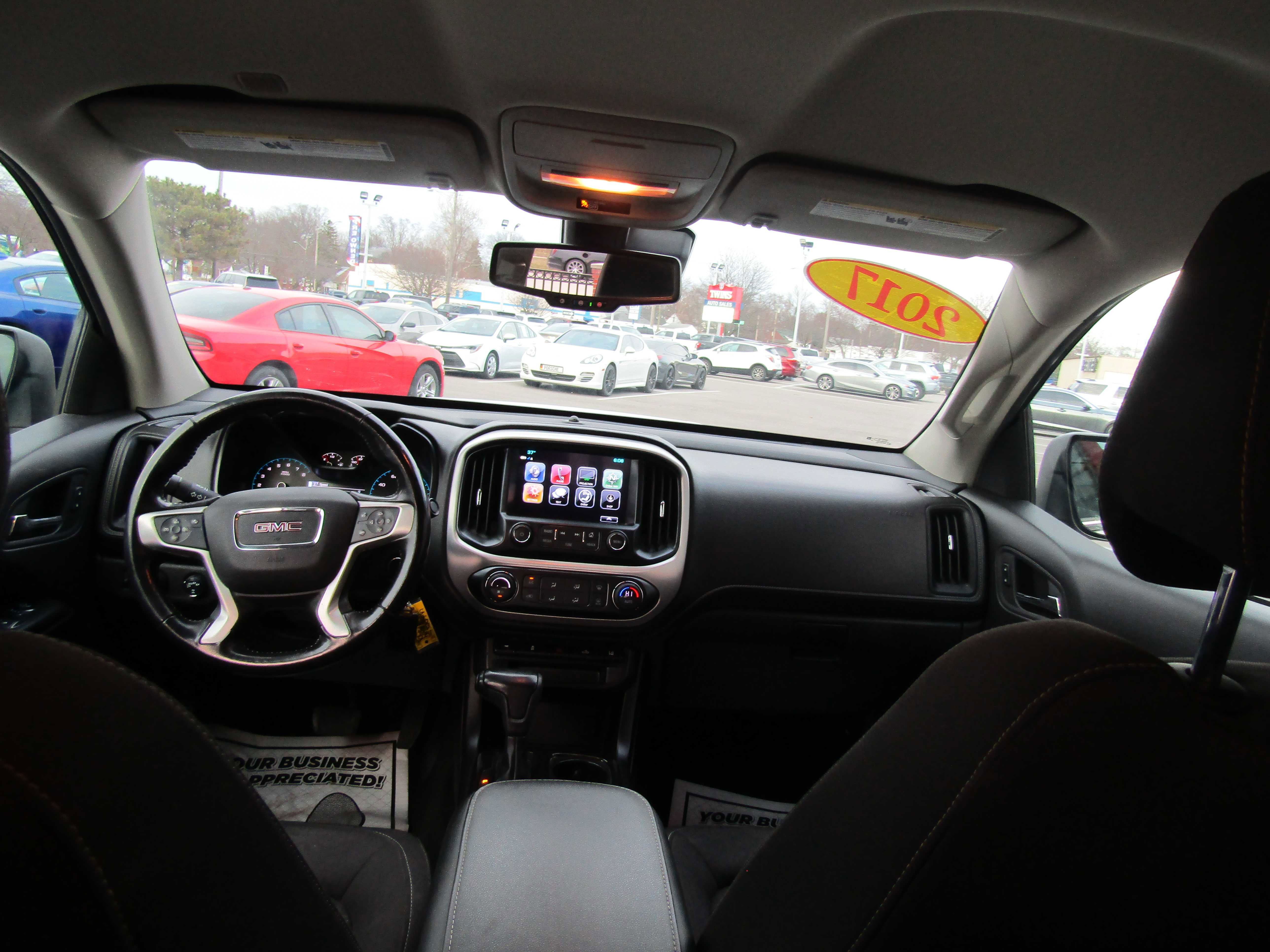 Used 2017 GMC Canyon SLE image 26