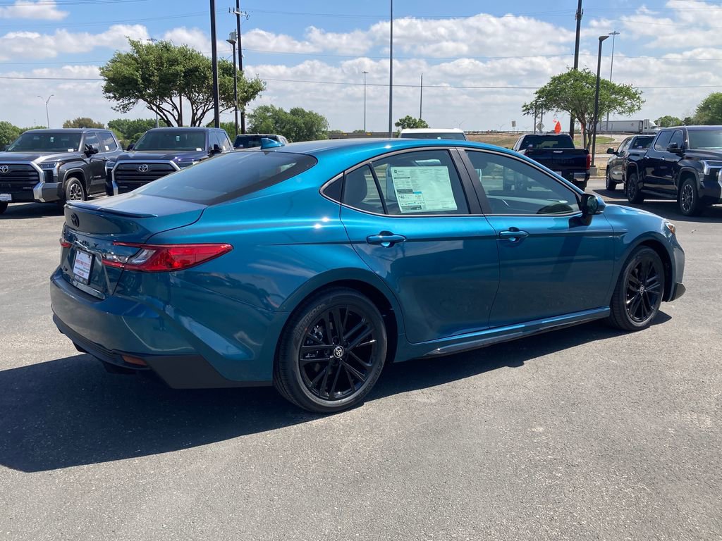 New 2026 Toyota Camry SE FWD image 5