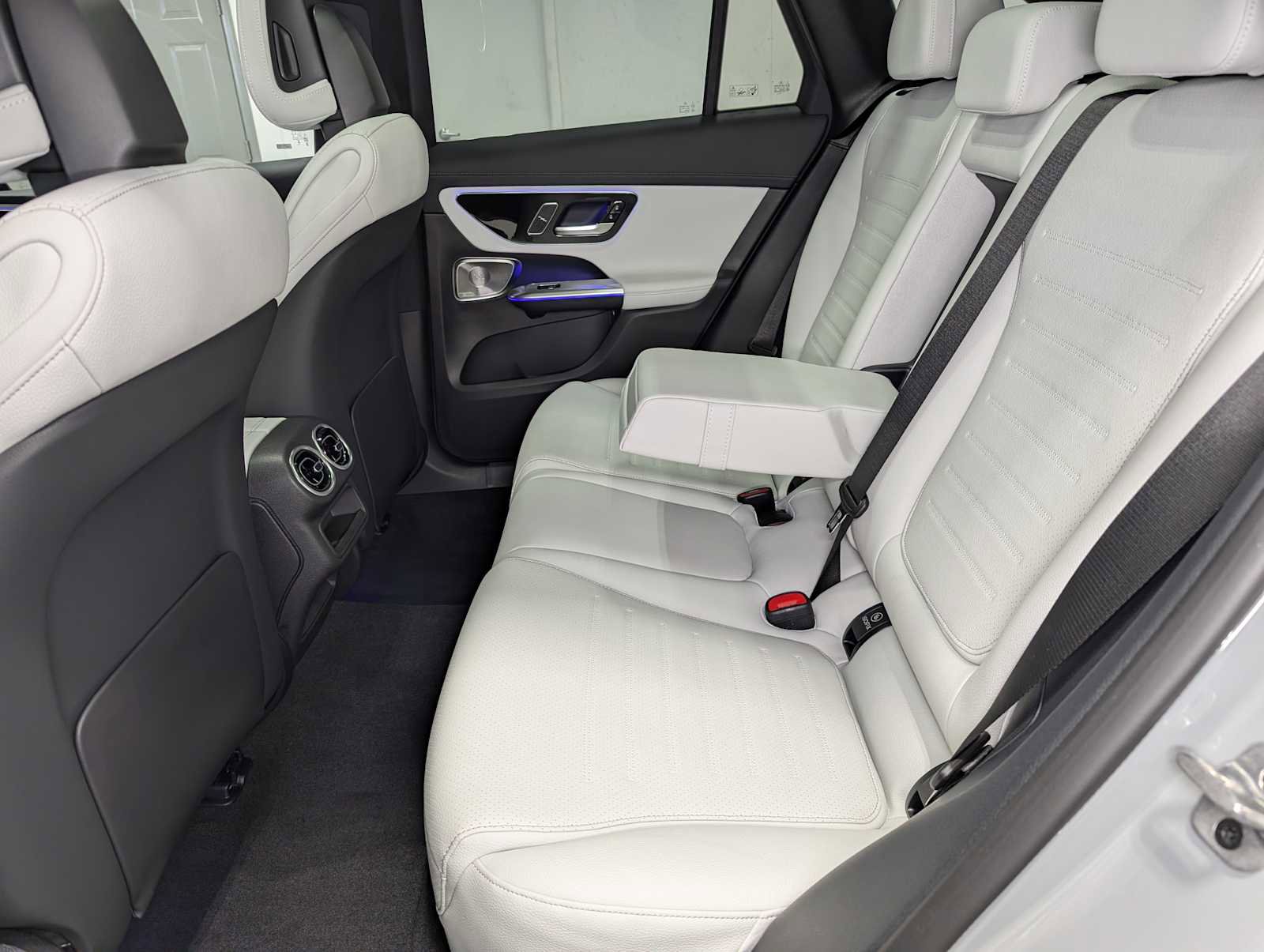 New 2026 Mercedes-Benz GLC 300 GLC 300 image 21