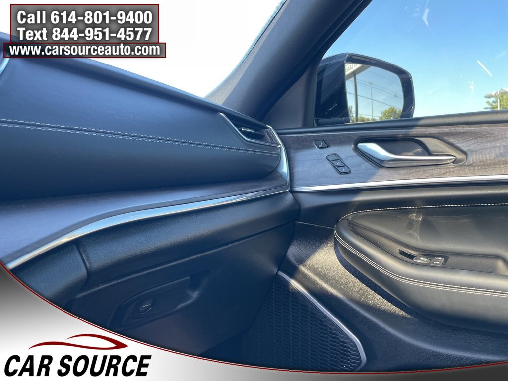 Used 2023 Jeep Grand Cherokee Overland w/ Luxury Tech Group IV image 25