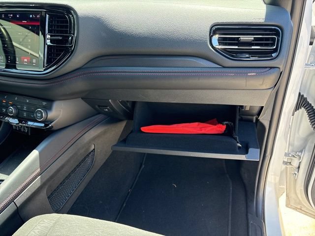 Used 2025 Dodge Durango GT AWD/4WD image 36