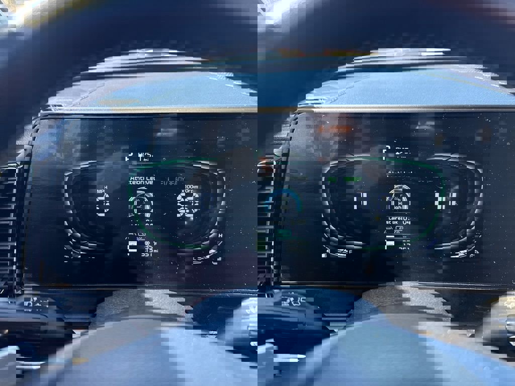 Used 2023 Kia Sportage EX image 13