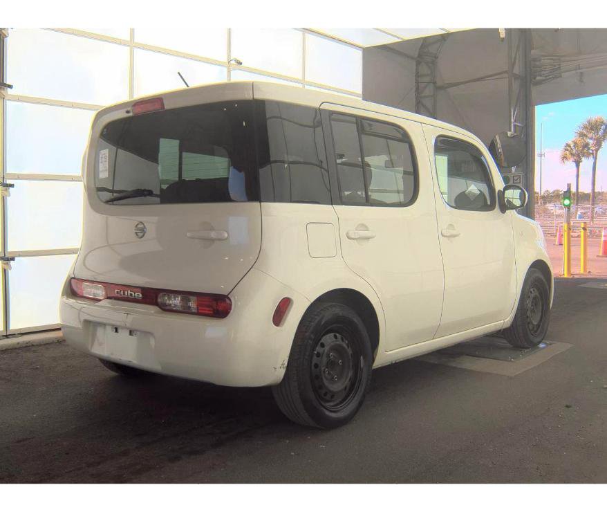 Used 2011 Nissan Cube 1.8 S w/ Interior Designer Pkg image 4