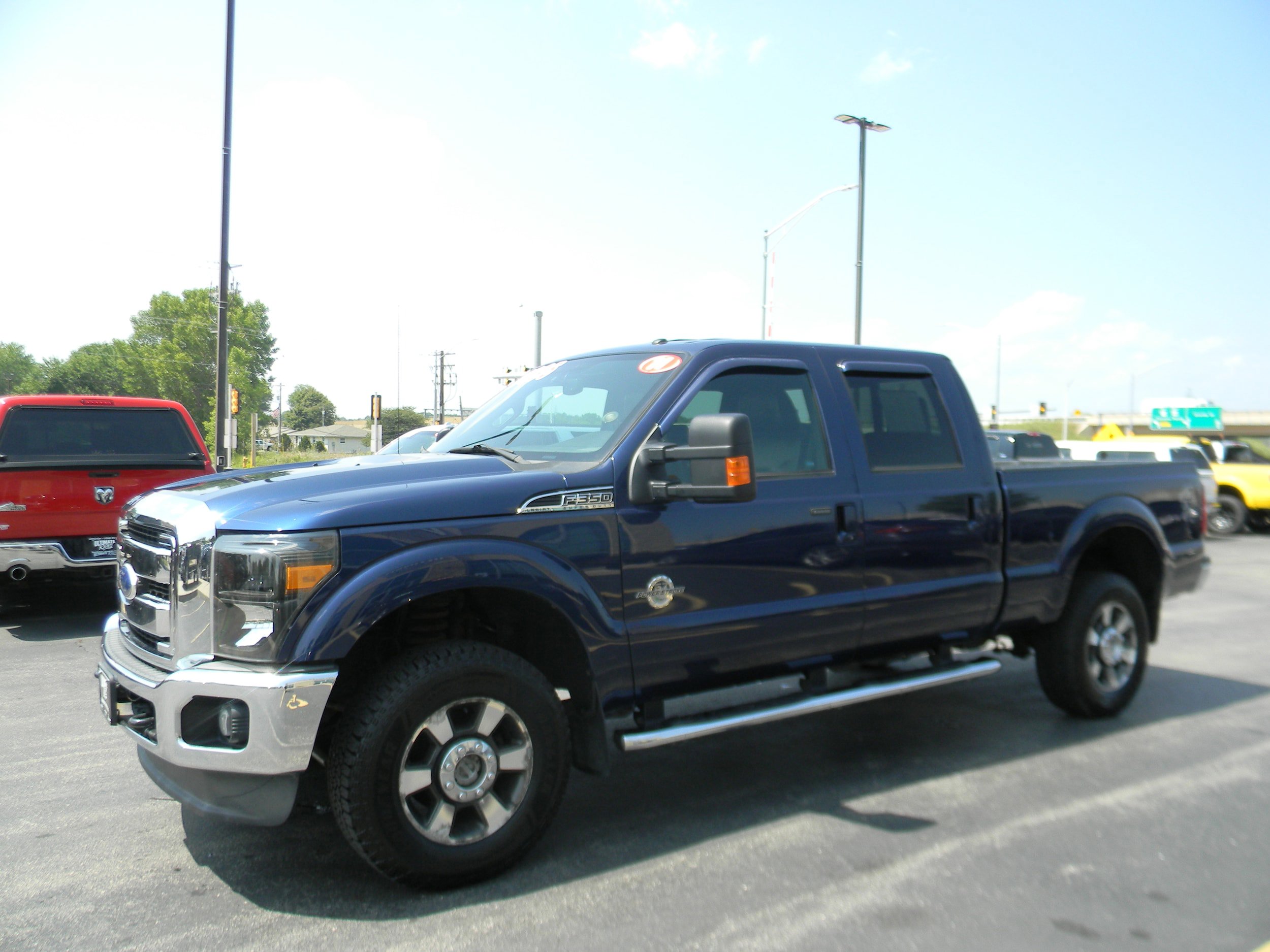 Used 2011 Ford F350 Lariat w/ Lariat Interior Pkg image 3