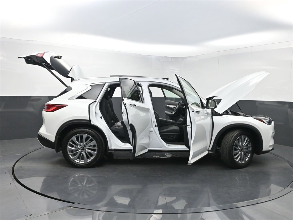 Used 2023 INFINITI QX50 Luxe image 37