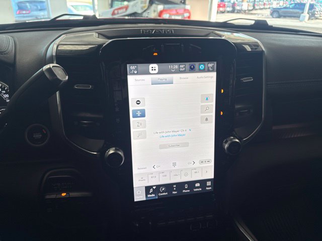 Used 2022 RAM 3500 Laramie AWD/4WD image 40