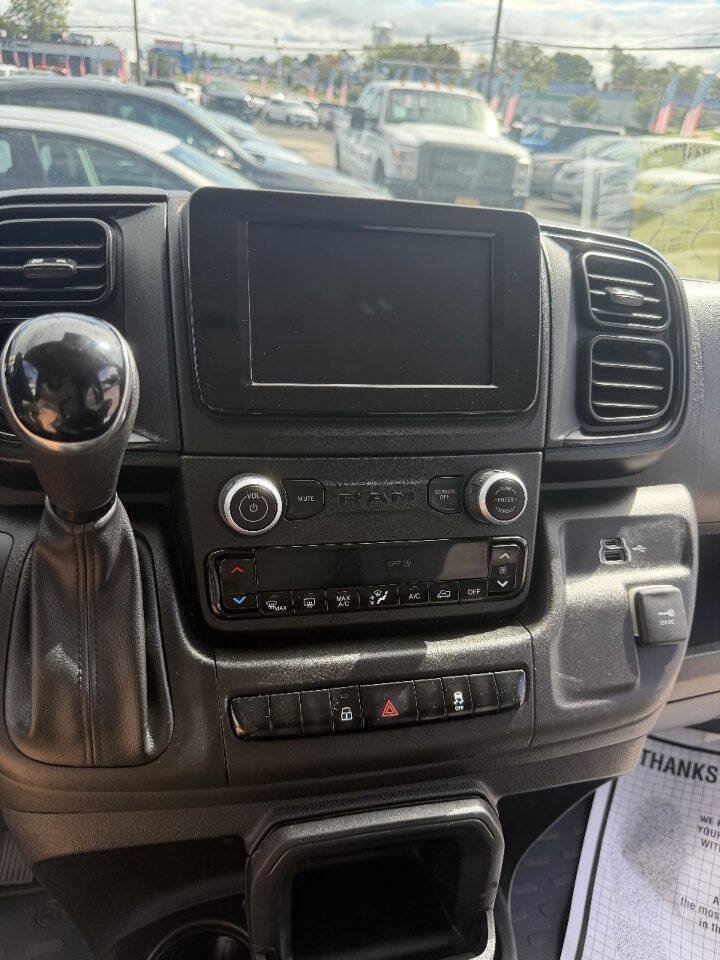 Used 2025 RAM ProMaster 3500 w/ Convenience Group FWD image 9