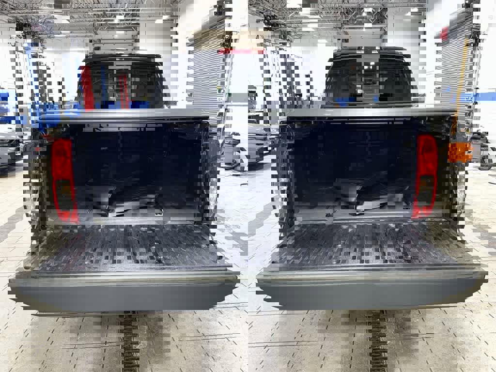 Used 2018 Nissan Frontier SV w/ Value Truck Package image 11