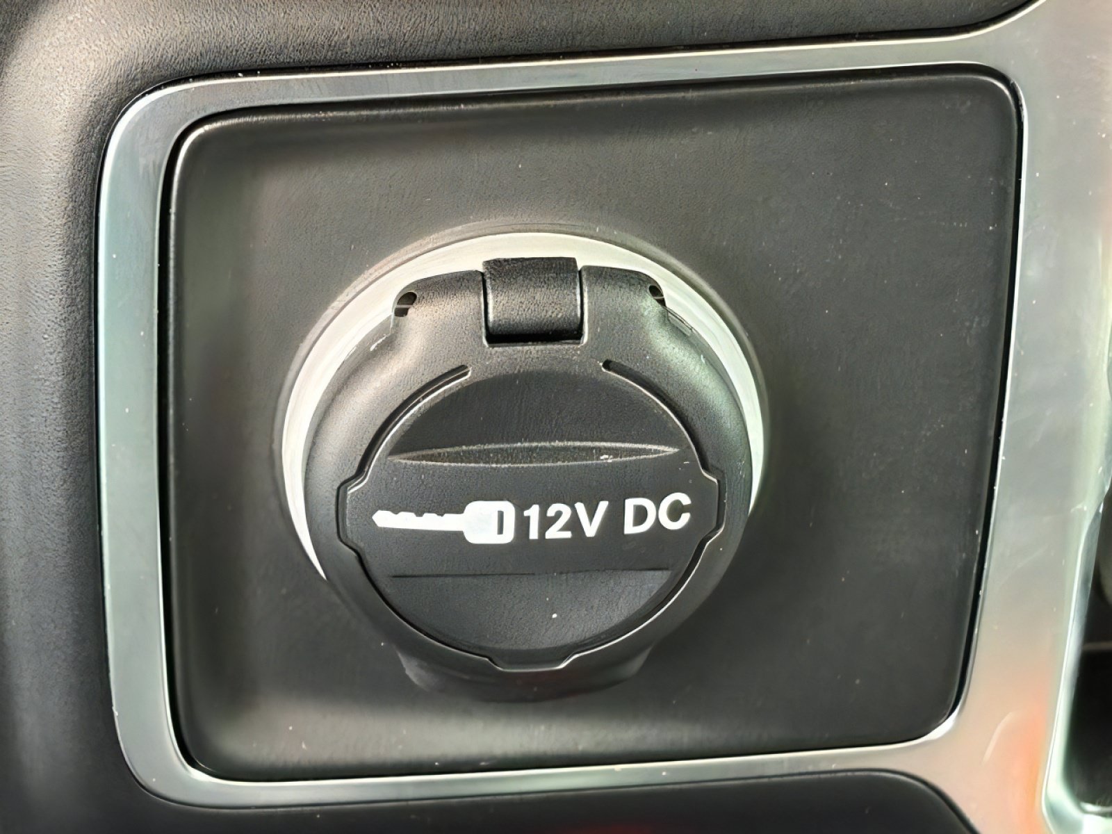 Certified 2025 Jeep Gladiator Mojave w/ Convenience Group AWD/4WD image 28
