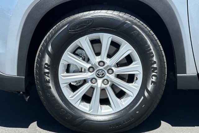 Used 2024 Toyota Grand Highlander AWD Hybrid image 32