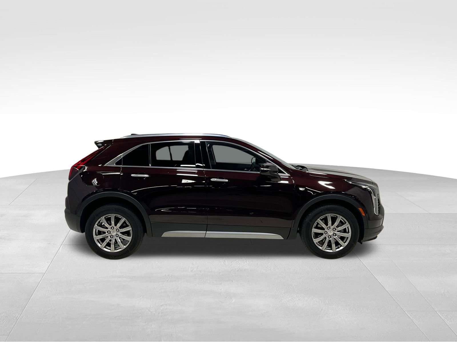 Used 2021 Cadillac XT4 Premium Luxury AWD/4WD image 3