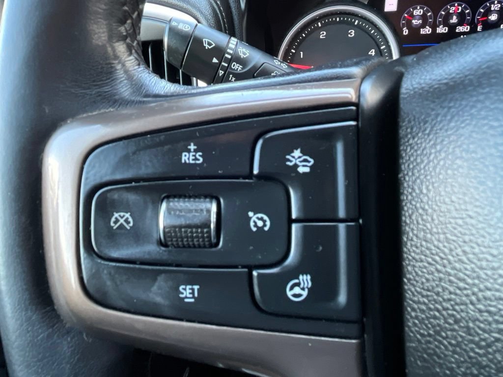 Used 2022 Chevrolet Silverado 3500 High Country w/ Technology Package AWD/4WD image 18