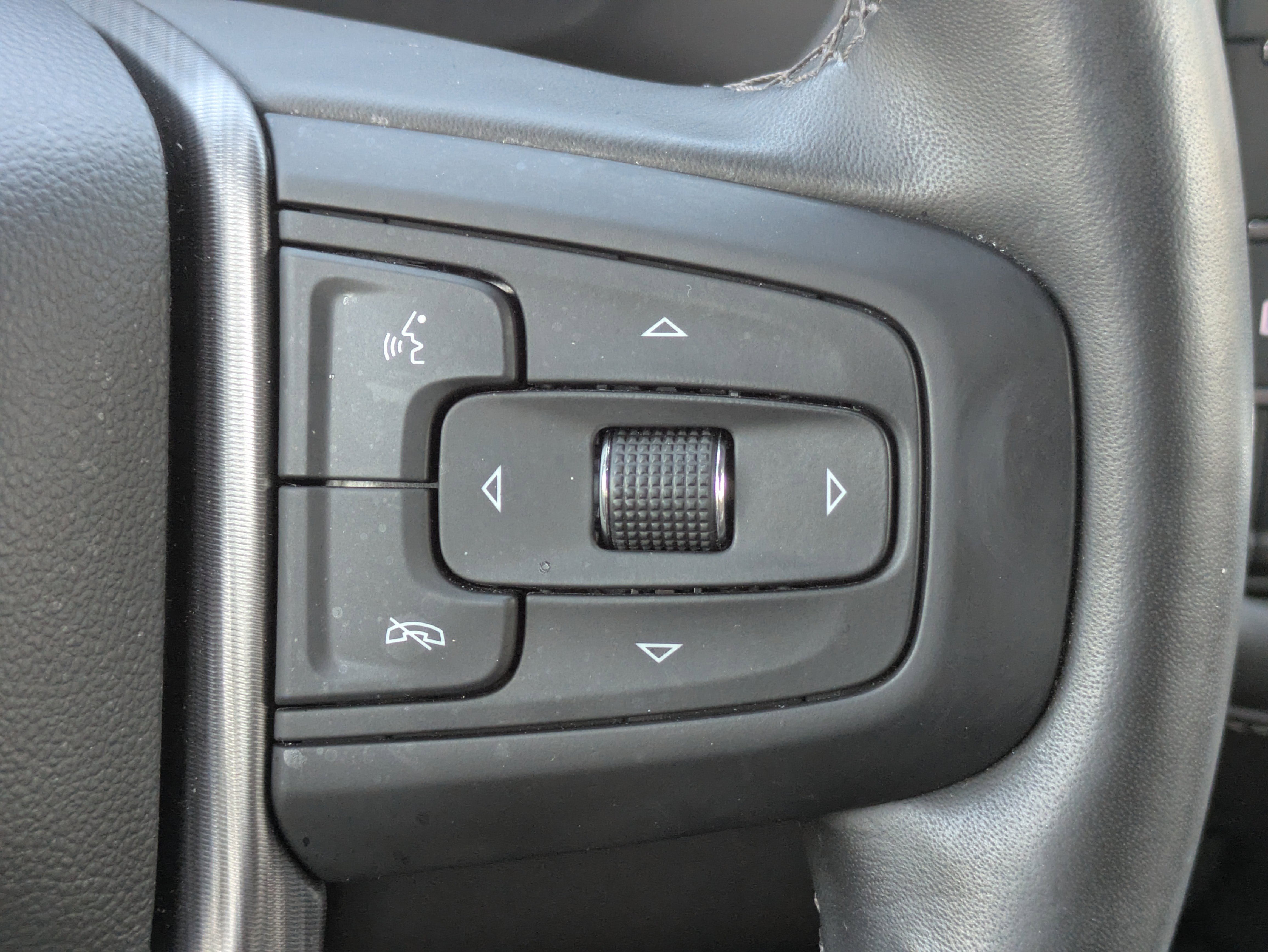 Certified 2024 GMC Yukon Denali Ultimate image 27