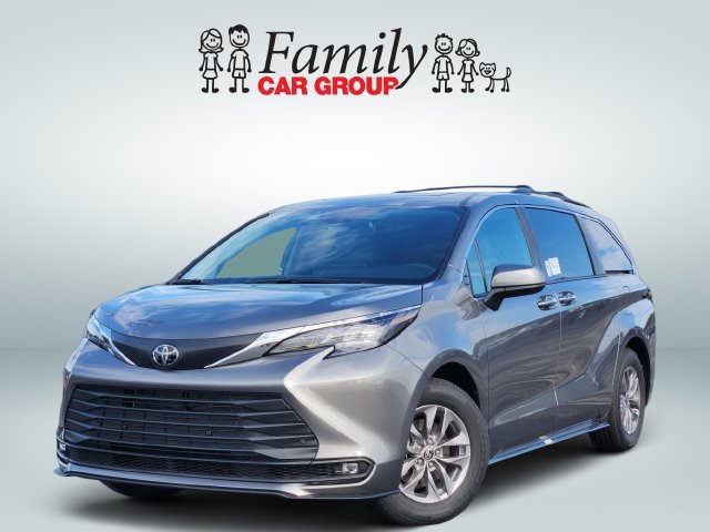 New 2026 Toyota Sienna XLE FWD image 1