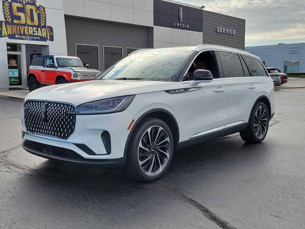 New 2027 Lincoln Aviator Reserve AWD/4WD image 8