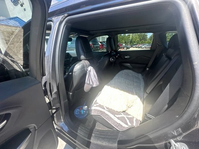 Used 2020 Jeep Cherokee High Altitude AWD/4WD image 30
