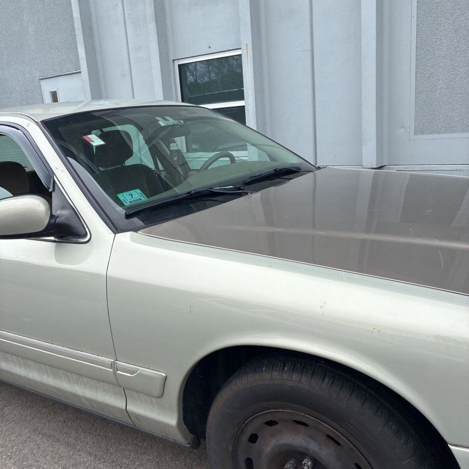 Used 2005 Mercury Grand Marquis GS RWD image 6