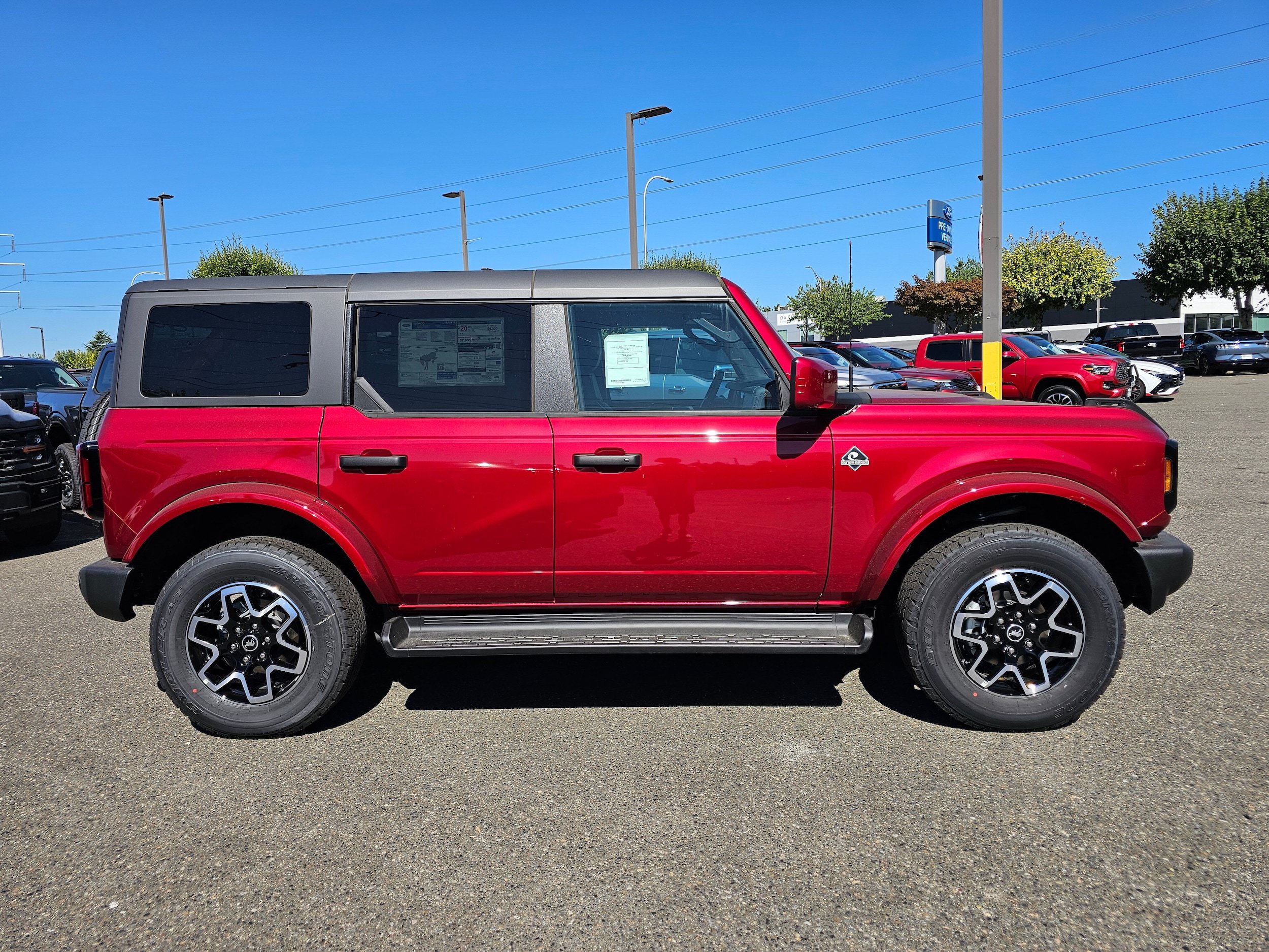 New 2026 Ford Bronco Outer Banks AWD/4WD image 4